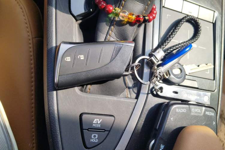 Used Lexus UX 2020 260h Explore-Cool Edition