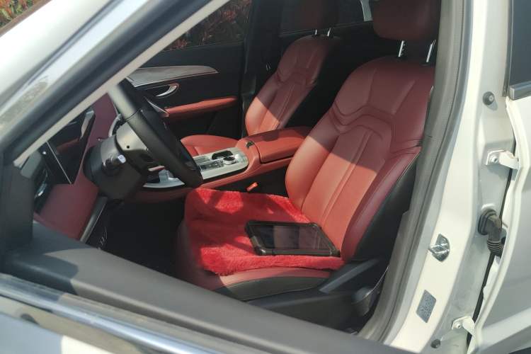 Used JETOUR X70 PRO 2023 1.5T DCT Comfort Edition 5 Seats
