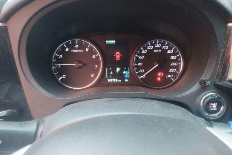 Used Mitsubishi Outlander 2013 2.4L 4x4 Luxury Navigation Edition 5 Seats