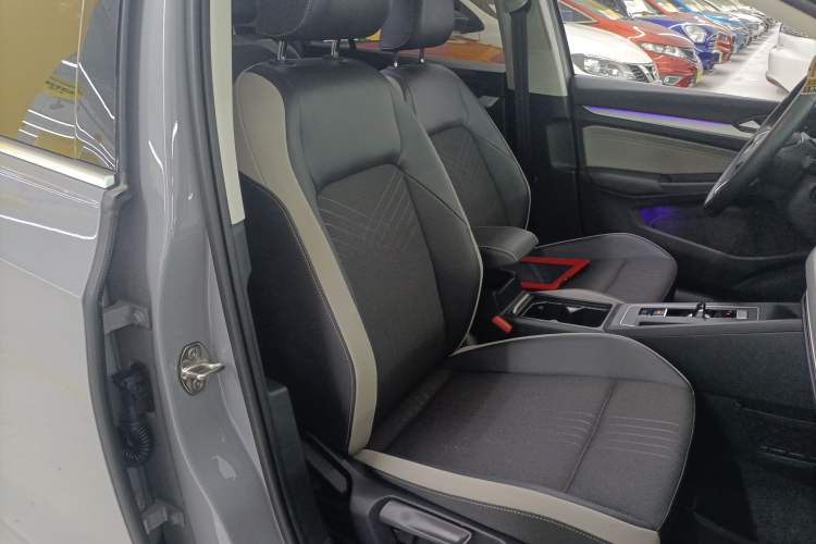 Used Volkswagen Golf 2024 280TSI DSG Pro Enjoyment Edition
