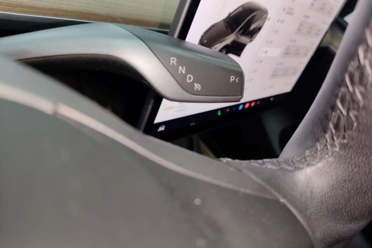 Used Tesla Model Y 2021 Long-Range All-Wheel-Drive Version 3D7