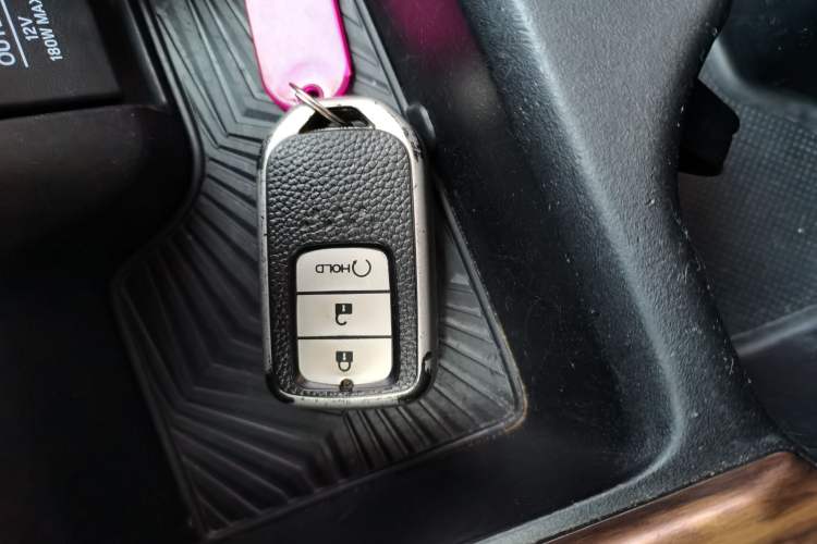 Used Honda CR-V 2017 240TURBO CVT Front-Wheel Drive Fashion Edition Vehicle Key