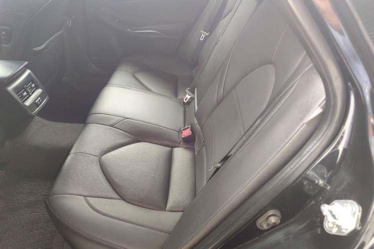 Used Toyota Avalon 2022 2.0L Luxury Edition Left Rear Seat