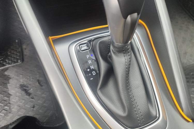 Used Hyundai Lafesta 2019 280TGDi Smart Speed Version China V Standard Gear Lever