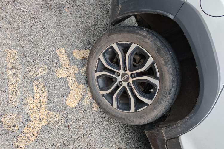 Used Chery Tiggo 3X 2018 1.5L Automatic Elite Edition Right Rear Wheel Hub