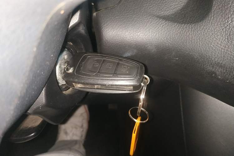 Used Ford Focus 2017 Hatchback 1.6L Automatic Comfort Plus SmartDrive Edition Vehicle Key