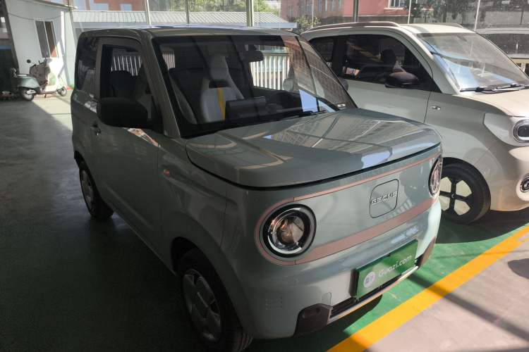 Used Geely Galaxy Panda 2023 Panda Mini 200km Endurance Bear
