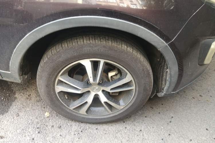 Used JMC Yusheng S330 2016 1.5L GTDi Automatic Two-Wheel Drive Prestige Edition Right Front Wheel Hub