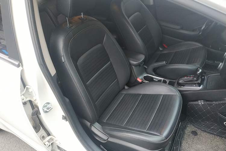 Used Kia K3 2017 1.6L Automatic 15th Anniversary Special Edition GLS Right Front Seat