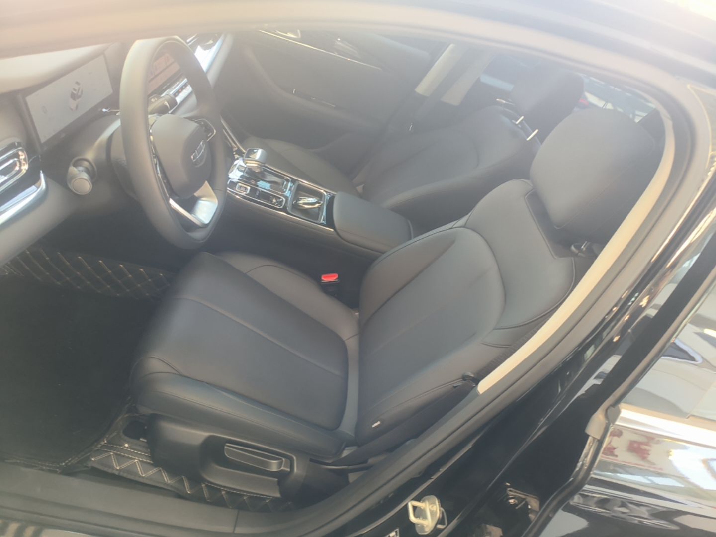 Geely Auto Emgrand 2026 Model 5th Generation 1.5L CVT Prestige Edition — снимка 17