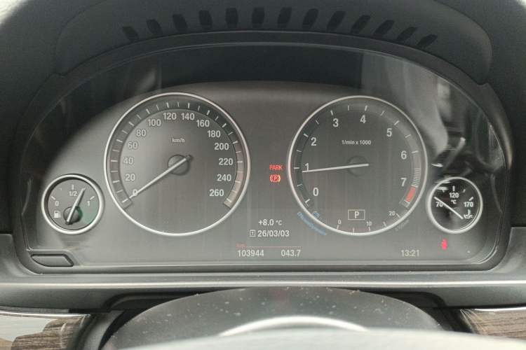 Used BMW 5 Series 2014 525Li Luxury Design Package
