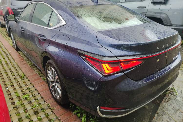 Used Lexus ES 2025 200 Premium Edition
