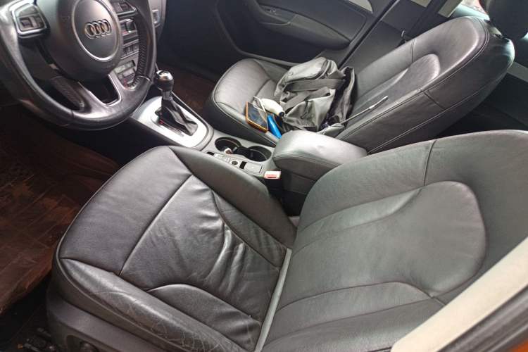 Used Audi Q3 2012 35 TFSI quattro Comfort Model Left Front Seat