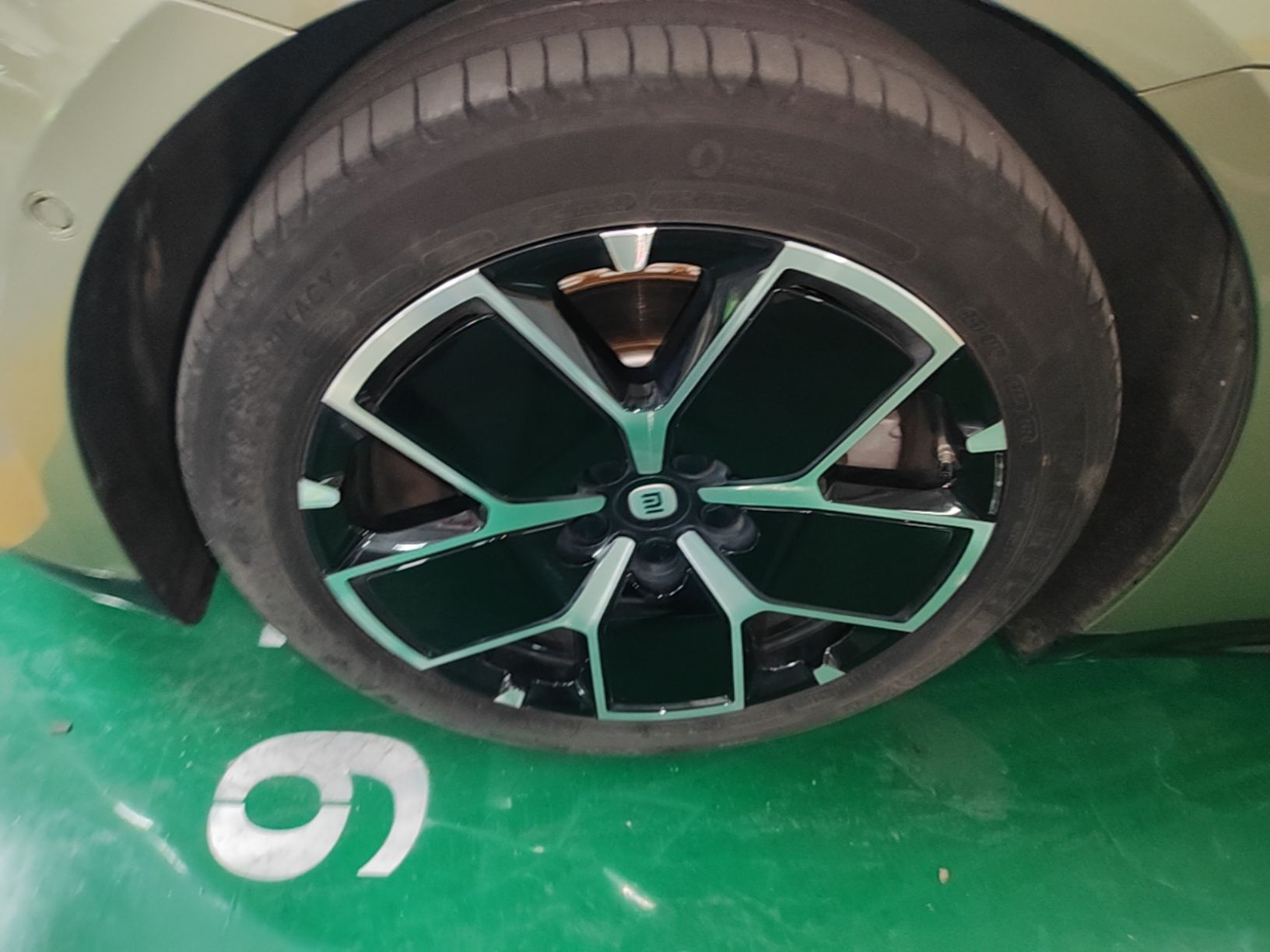 Xiaomi Auto SU7 2024 Rear-Drive Standard Founder Edition — снимка 10