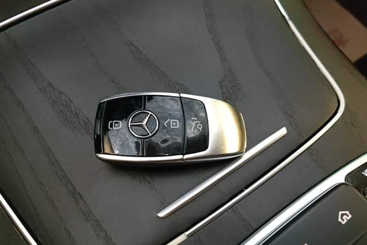 Used Mercedes-Benz E-Class 2019 Restyled E 300 L Sport Luxury Edition
