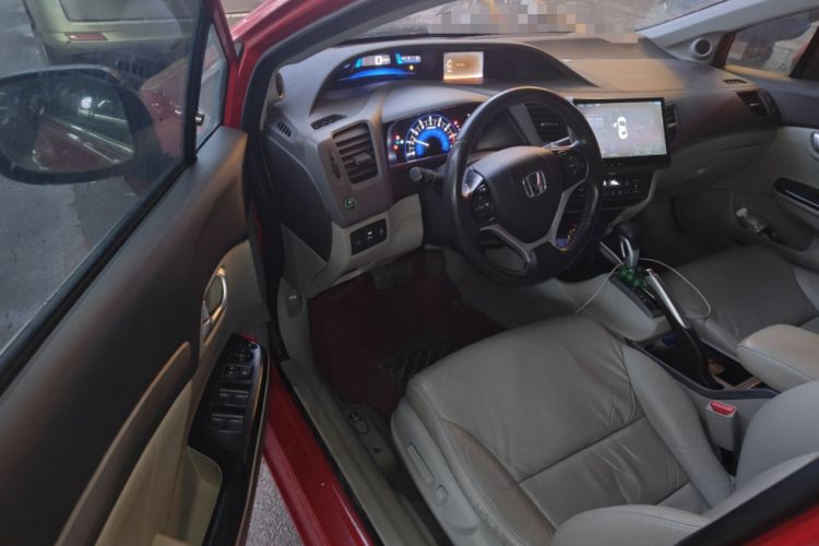 Used Honda Civic 2012 1.8L automatic luxury edition