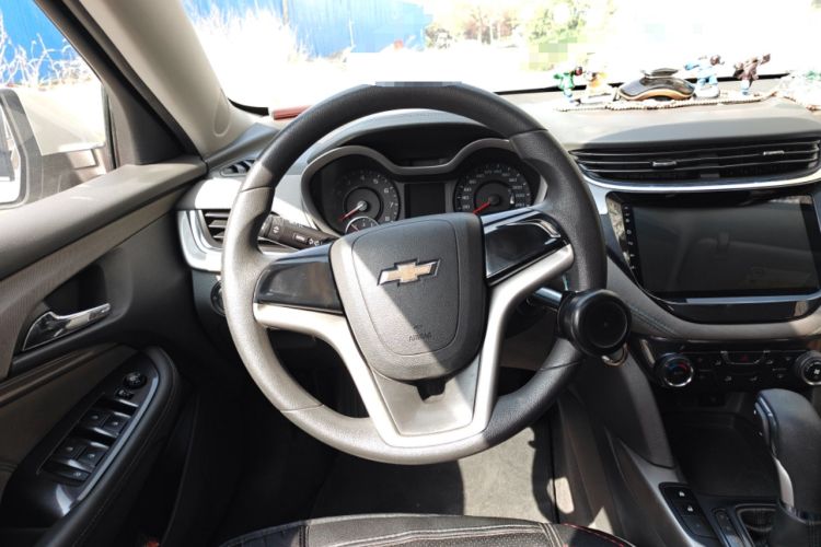 Used Chevrolet Malibu 2016 1.6T Automatic Comfort Edition Steering Wheel