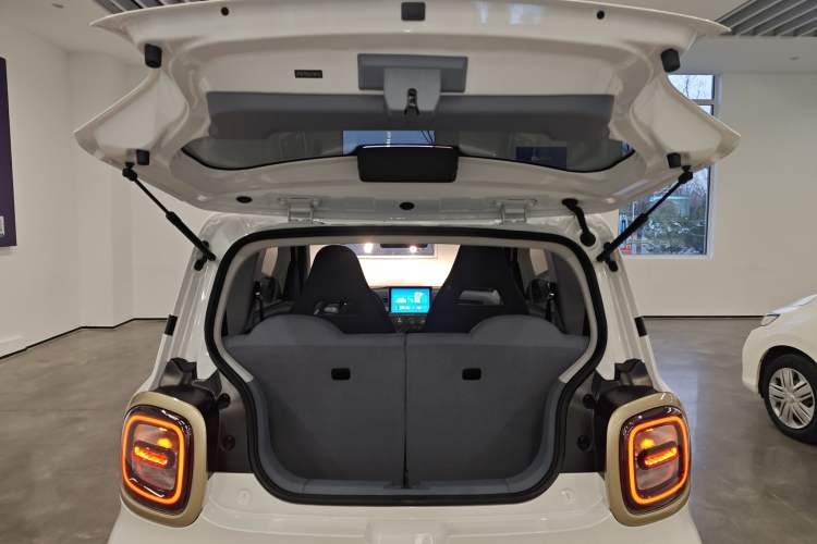 Used Bestune Pony 2025 222km Lightning Horse
