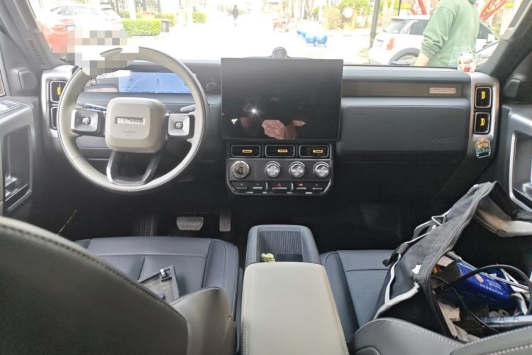 Used iCAR V23 2025 501 Four-Wheel Drive Advanced Version Center Console