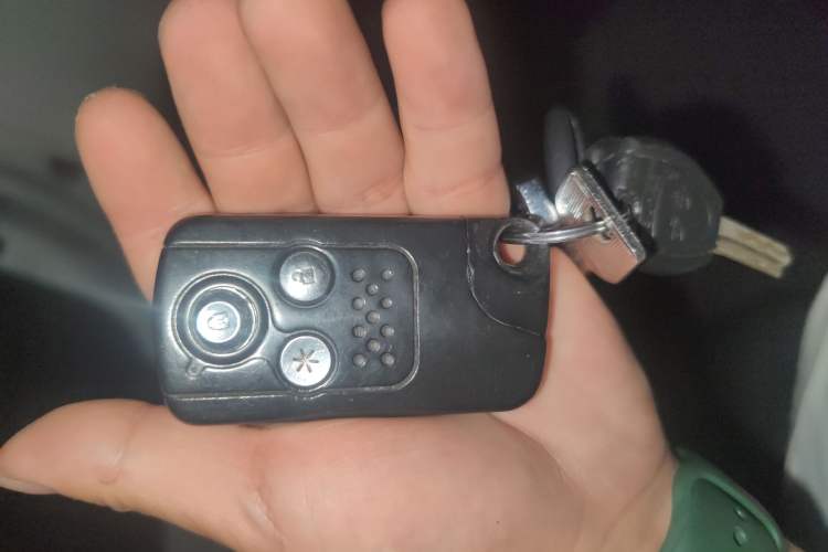 Used Honda Jade 2013 1.8L automatic Comfort version 5 seats