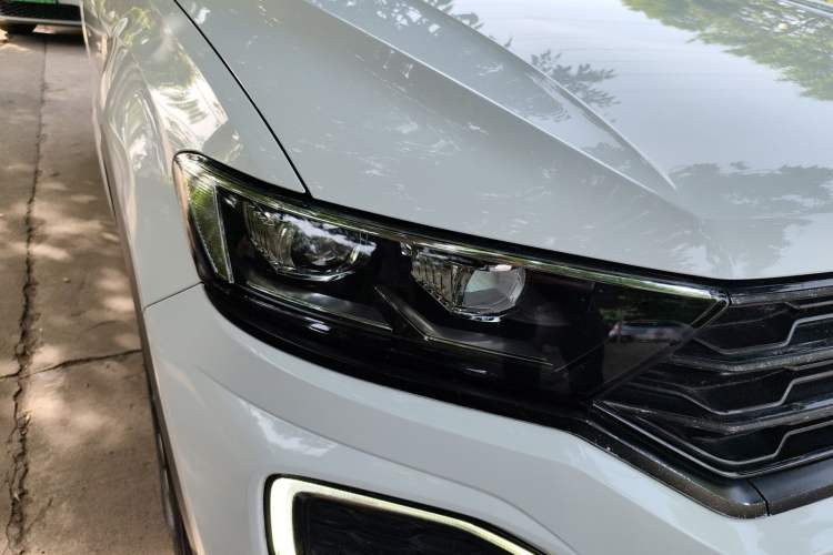 Used Volkswagen T-ROC 2018 230TSI DSG Two-Wheel Drive Advanced Version China V Standard