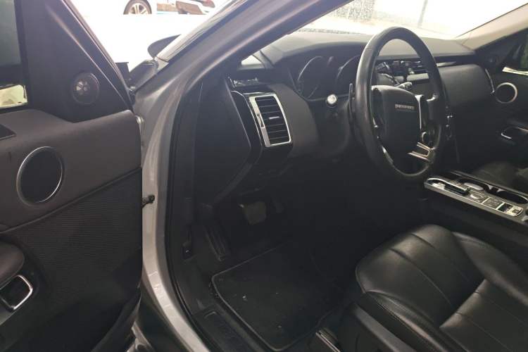 Used Land Rover Discovery 2019 3.0 SC V6 SE