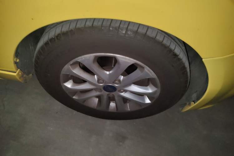 Used Ford Focus 2011 Hatchback 1.8L Automatic Fashion Edition