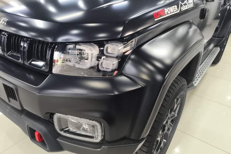 Used BAIC Off-Road BJ40 2023 2.0D Automatic Four-Wheel Drive Blade Hero Edition Adventurer Type Left Front Headlight