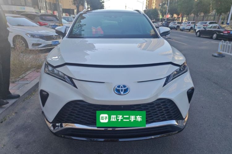 Used Toyota Venza 2022 Dual-Engine 2.5L CVT Two-Wheel Drive Luxury Edition Front