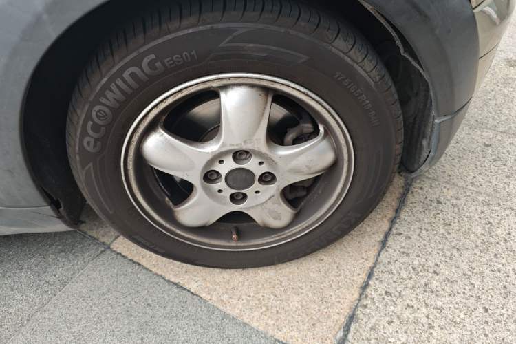 Used MINI 2010 1.6L COOPER Cheer Right Front Wheel Hub