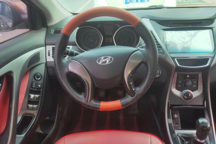 Used Hyundai Elantra (5th Generation / Langdong) 2012 1.6L Manual Leading Model