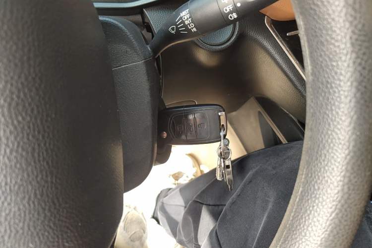 Used Wuling Hongguang S3 2018 1.5L Manual Luxury Model China V Standard Vehicle Key