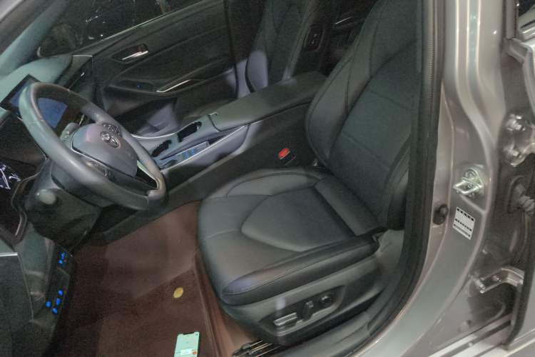 Used Toyota Avalon 2022 Dual-Engine 2.5L Luxury Edition
