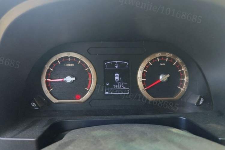 Used FORTHING Lingzhi 2017 V3 1.5L 7-Seater Comfort Model Odometer Close Up