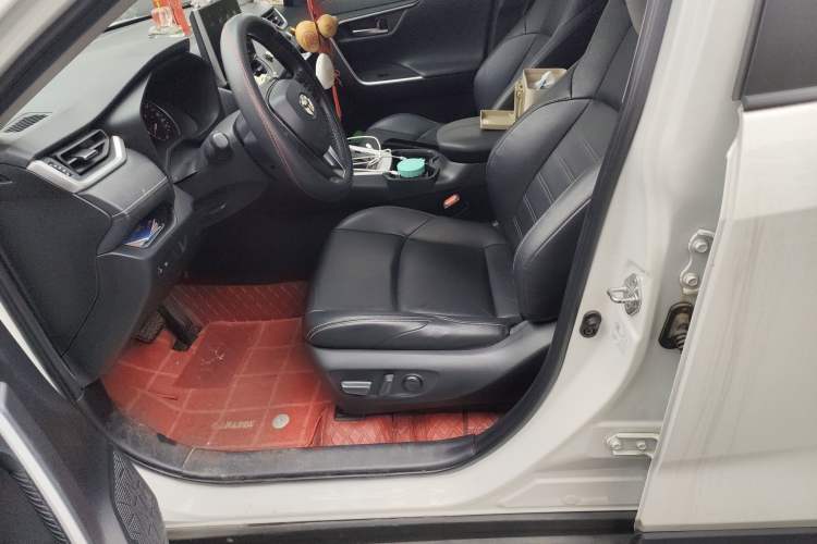 Used Toyota Wildlander 2021 2.0L CVT Two-Wheel Drive Luxury Edition