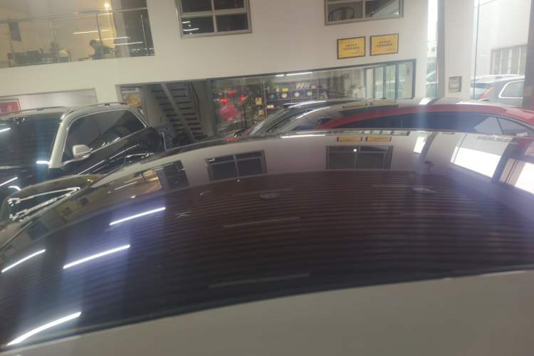 Used Nio EC6 2024 75 kWh Roof