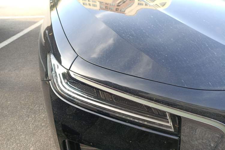 Used Hongqi H9 2022 2.0T Smart Connect Flagship Edition Right Front Headlight