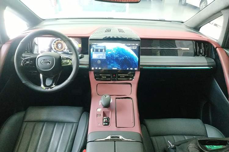 Used GAC Trumpchi M8 2024 Zongshi Series 400T Ultimate Edition Center Console