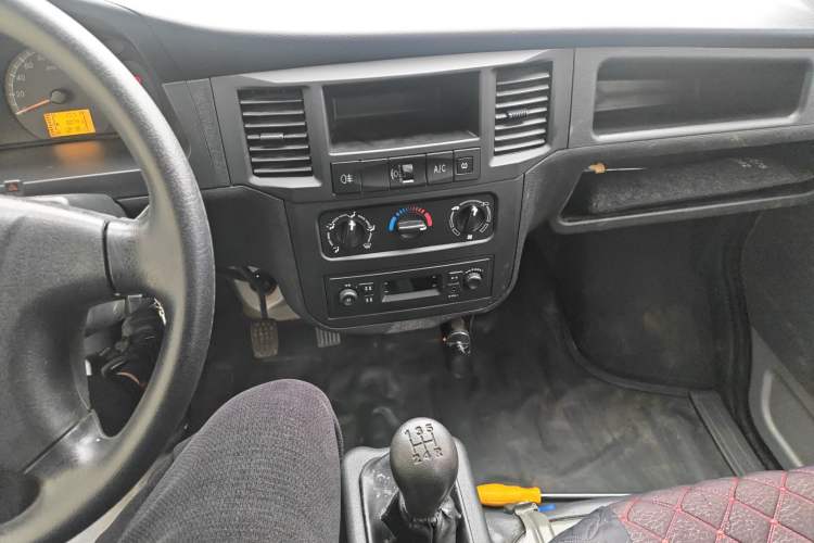 Used Wuling Zhiguang 2020 1.2L Practical Model China VI LSI
