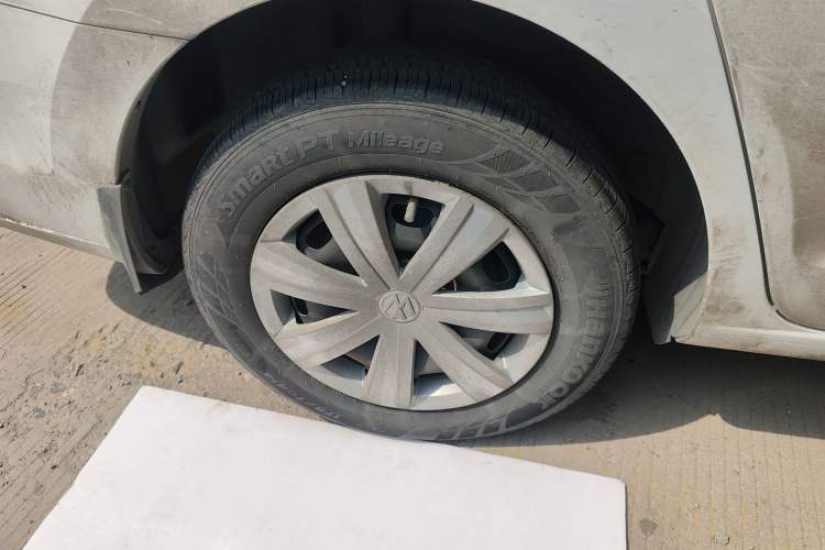 Used Volkswagen Jetta 2017 1.5L Manual Fashion Edition