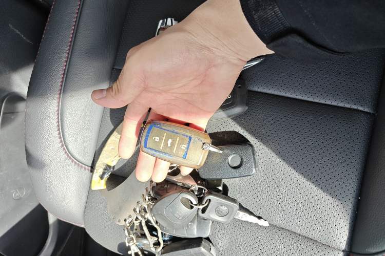 Used CHANGAN CS75 2017 Shangku Edition 1.5T Manual ZhiXiang Model
