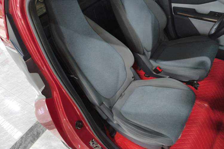 Used Baojun E200 2018 Intelligent Driving Edition Right Front Seat