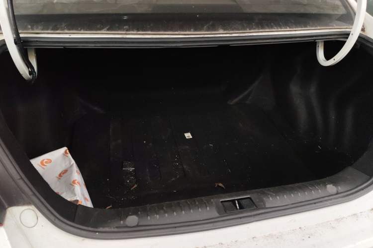 Used Geely Auto Vision 2020 Revised Version 1.5L CVT Asian Games Edition Trunk