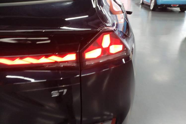 Used Deepal S07 2023 200Max Range-Extended Version Exterior 3