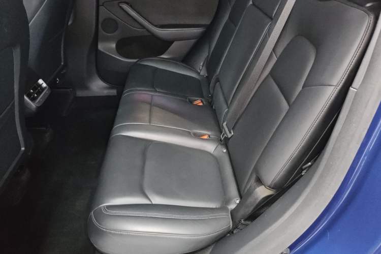 Used Tesla Model Y 2021 Long-Range All-Wheel-Drive Version 3D7