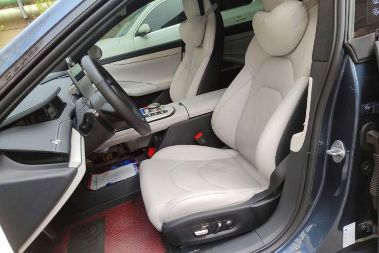 Used Xiaomi Auto SU7 2024 Four-Wheel Drive Ultra-Long Range Advanced Intelligent Driving Max Edition