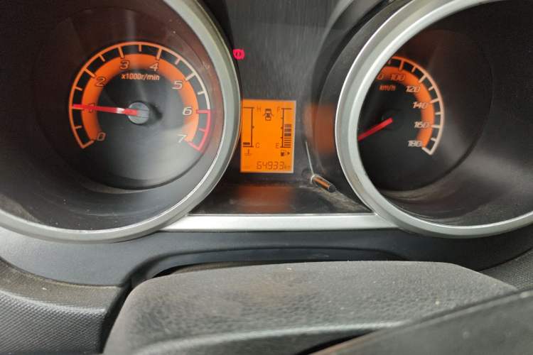 Used CHANGAN KAICHENG Ounuo S 2017 1.5L Base Version Odometer Close Up