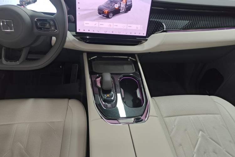 Used Zeekr 009 2024 Six-Seat Executive Version 4WD 108 kWh
