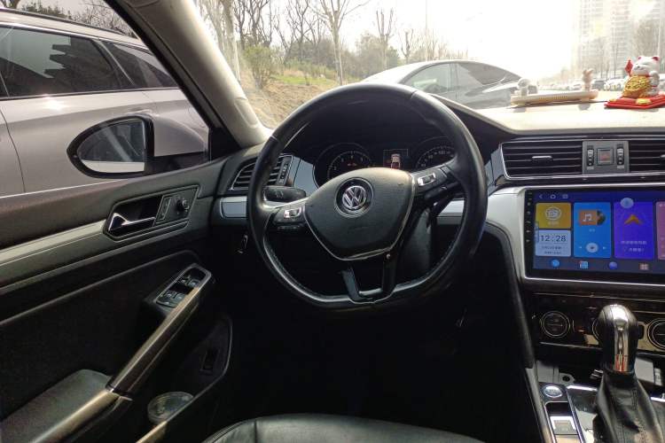 Used Volkswagen Lamando 2017 280TSI DSG Luxury Edition
