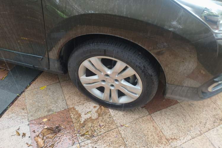 Used Peugeot 3008 2019 350THP Automatic Leading Edition Right Front Wheel Hub